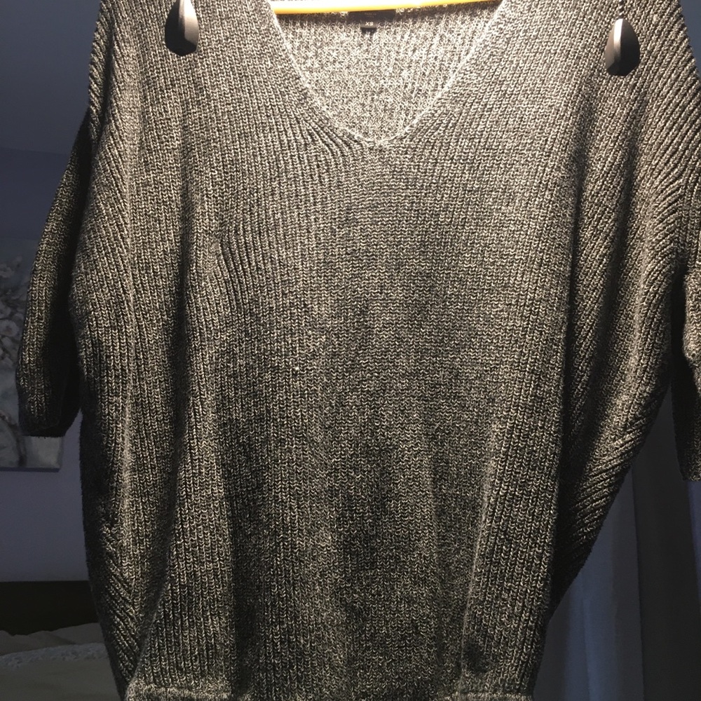 Chunky V-neck Express Sweater